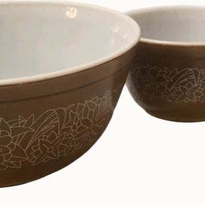 🟦SALE 5️⃣0️⃣% off🟦 
Vintage Pyrex woodland bowl set